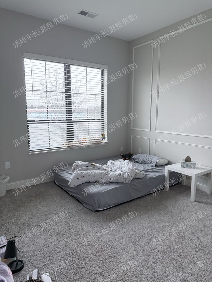 Fairfax Apartments公寓