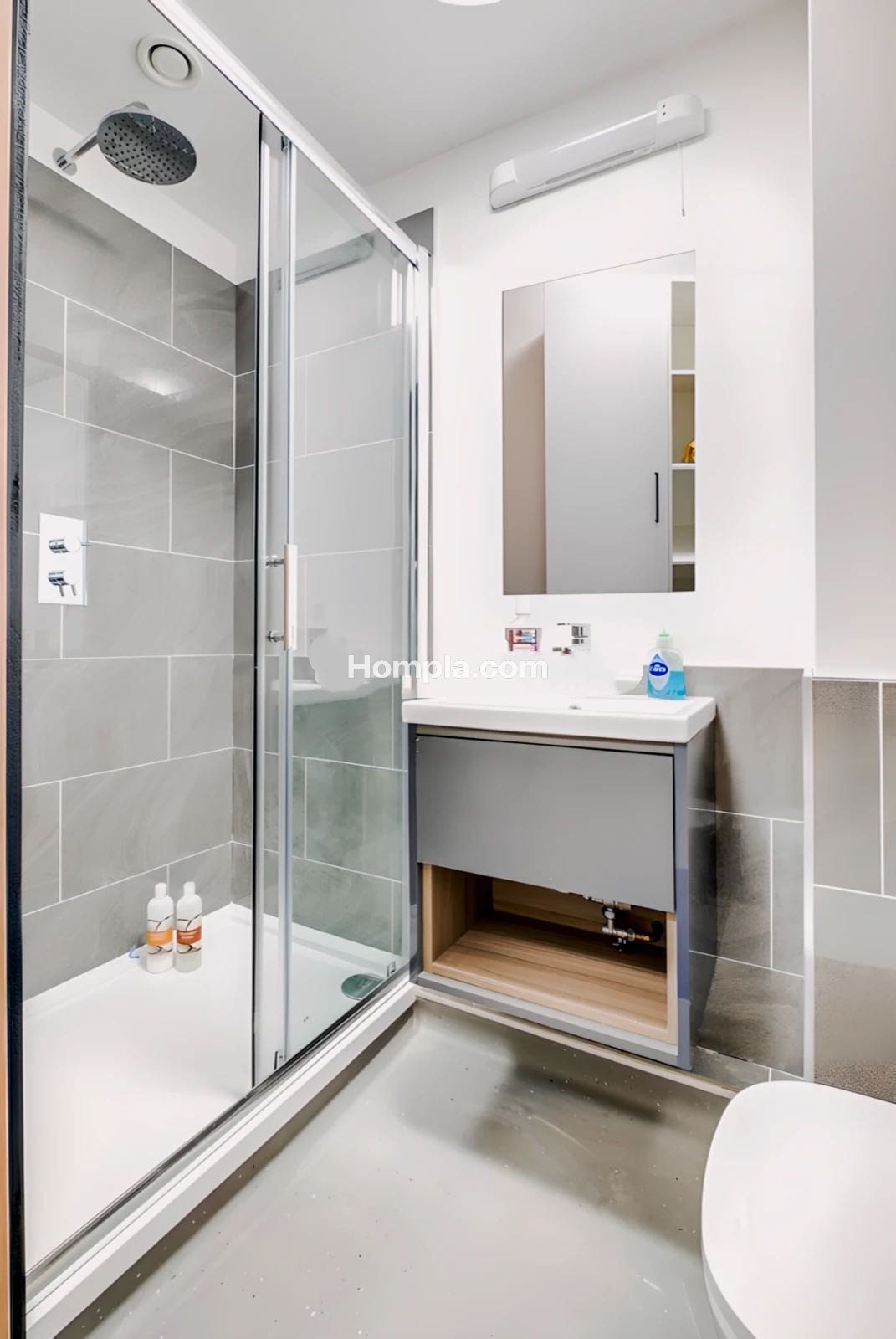 Fulham Palace Studios apartment