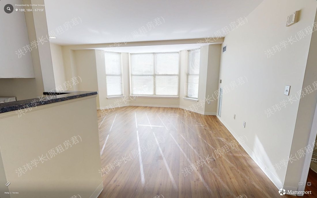 Landmark Square公寓