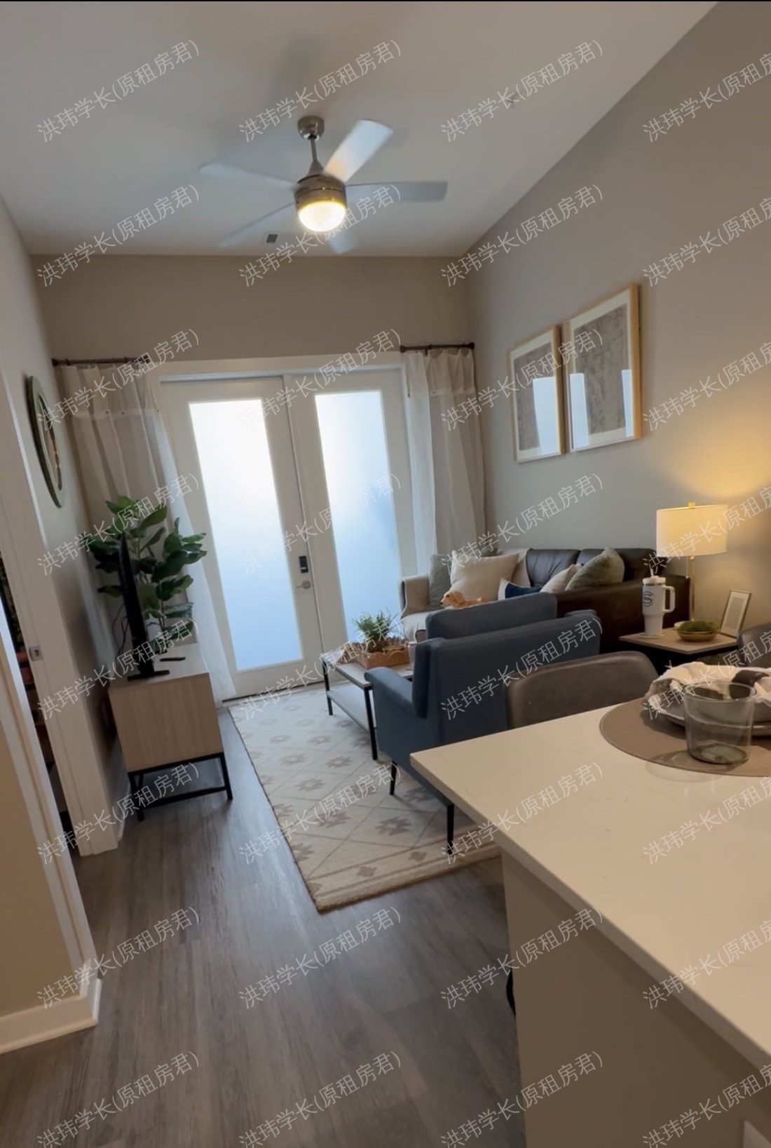 The Standard at Four Corners公寓