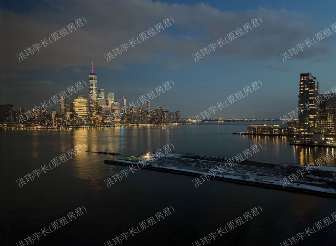 Newport Riverside公寓