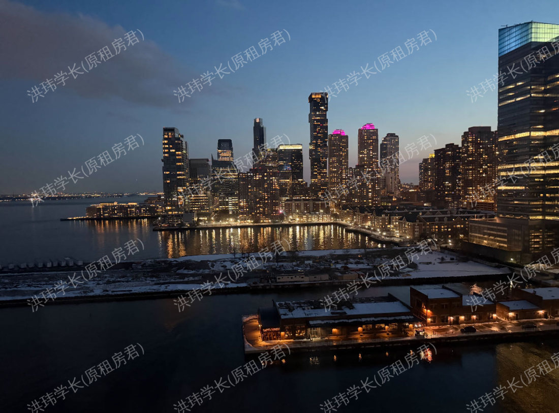 Newport Riverside公寓