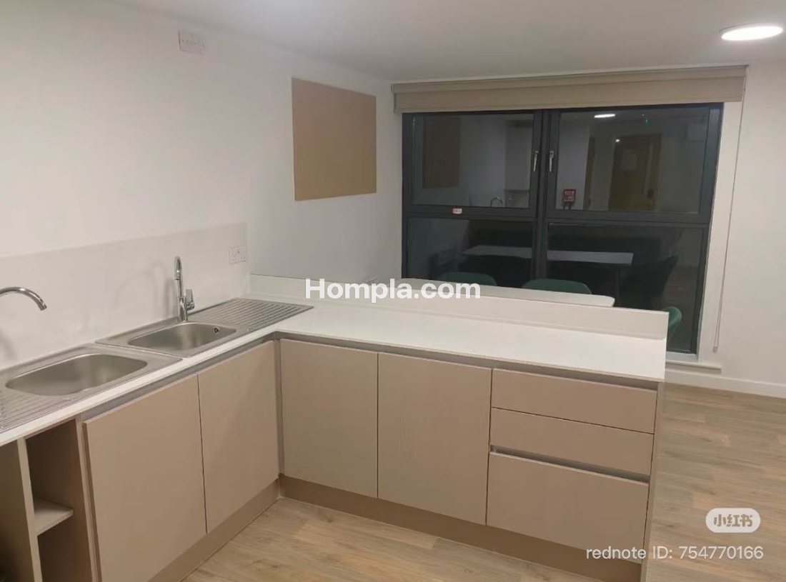 Thurso Street apartment
