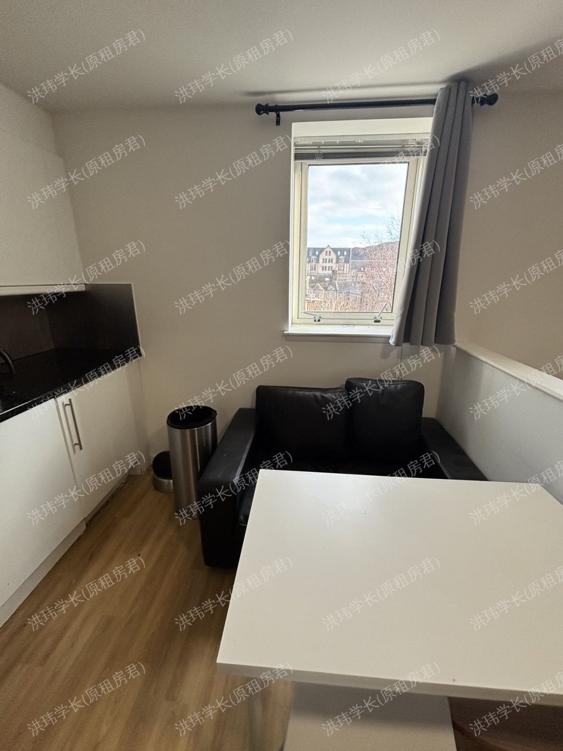 Lady Nicolson Court公寓