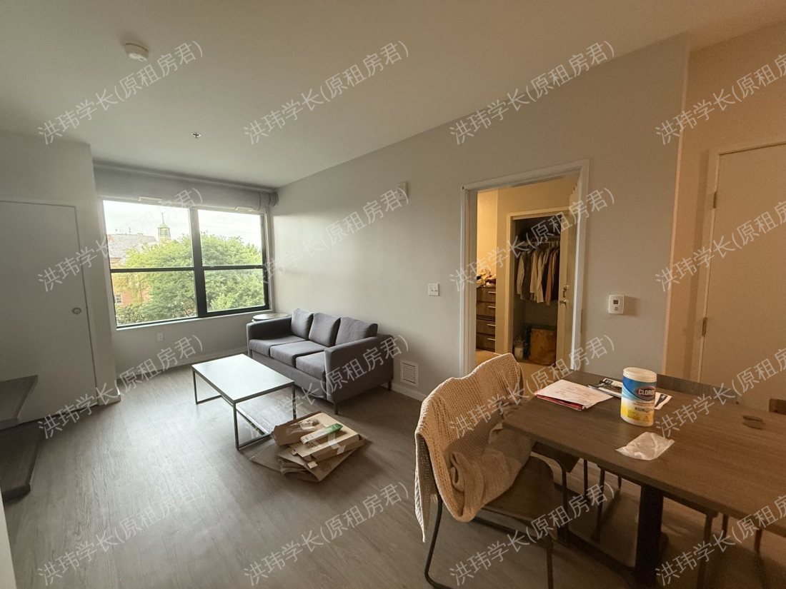 Landmark on Grand River公寓