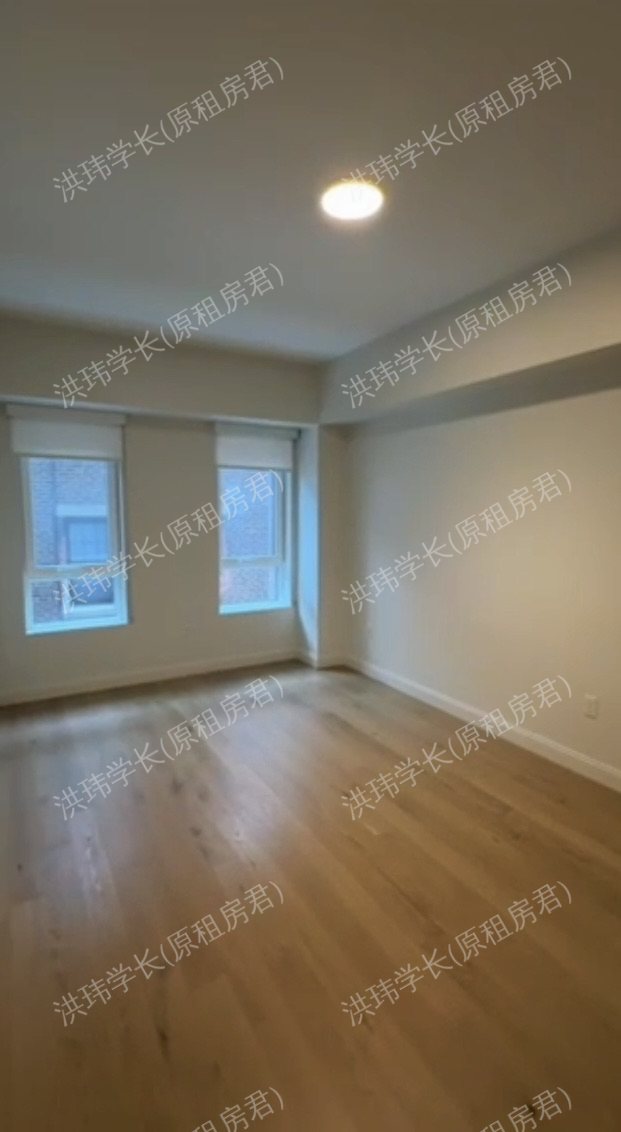 55 Brighton at Packard Crossing 公寓