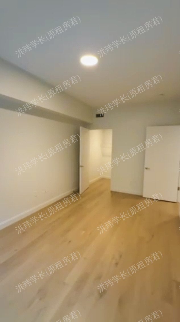 55 Brighton at Packard Crossing 公寓