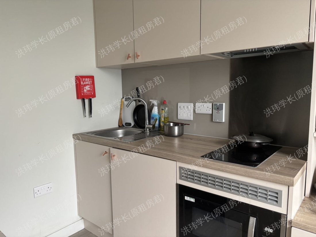 Straits Meadow公寓