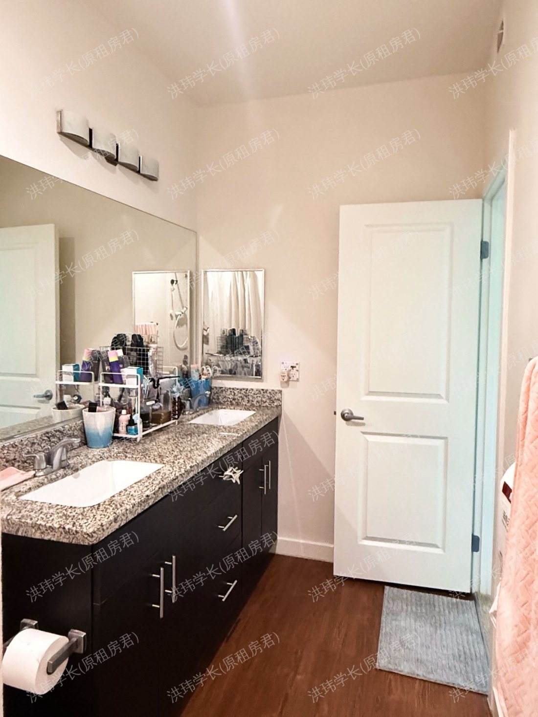 Hollister village公寓