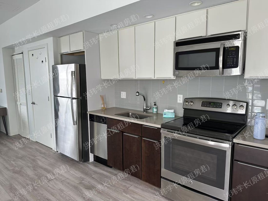 1047 Commonwealth公寓