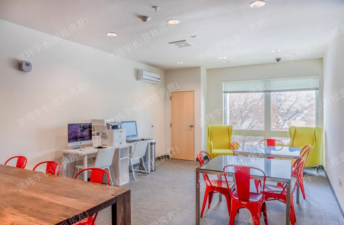 Lark at Randall 公寓