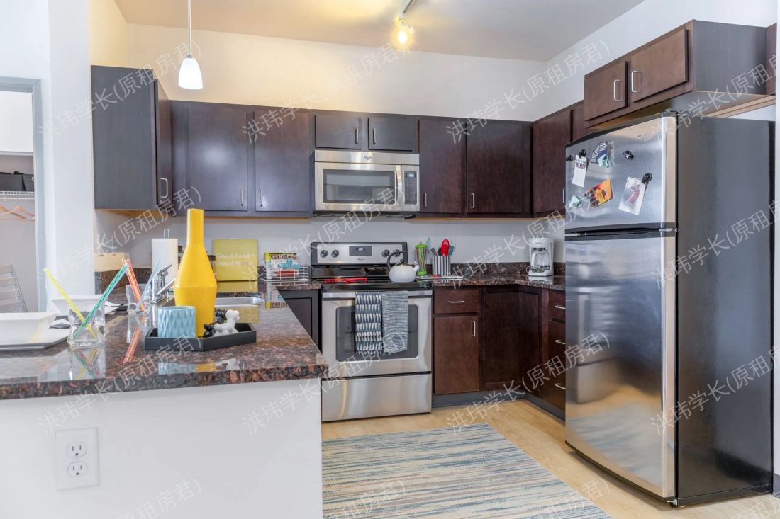 Lark at Randall 公寓