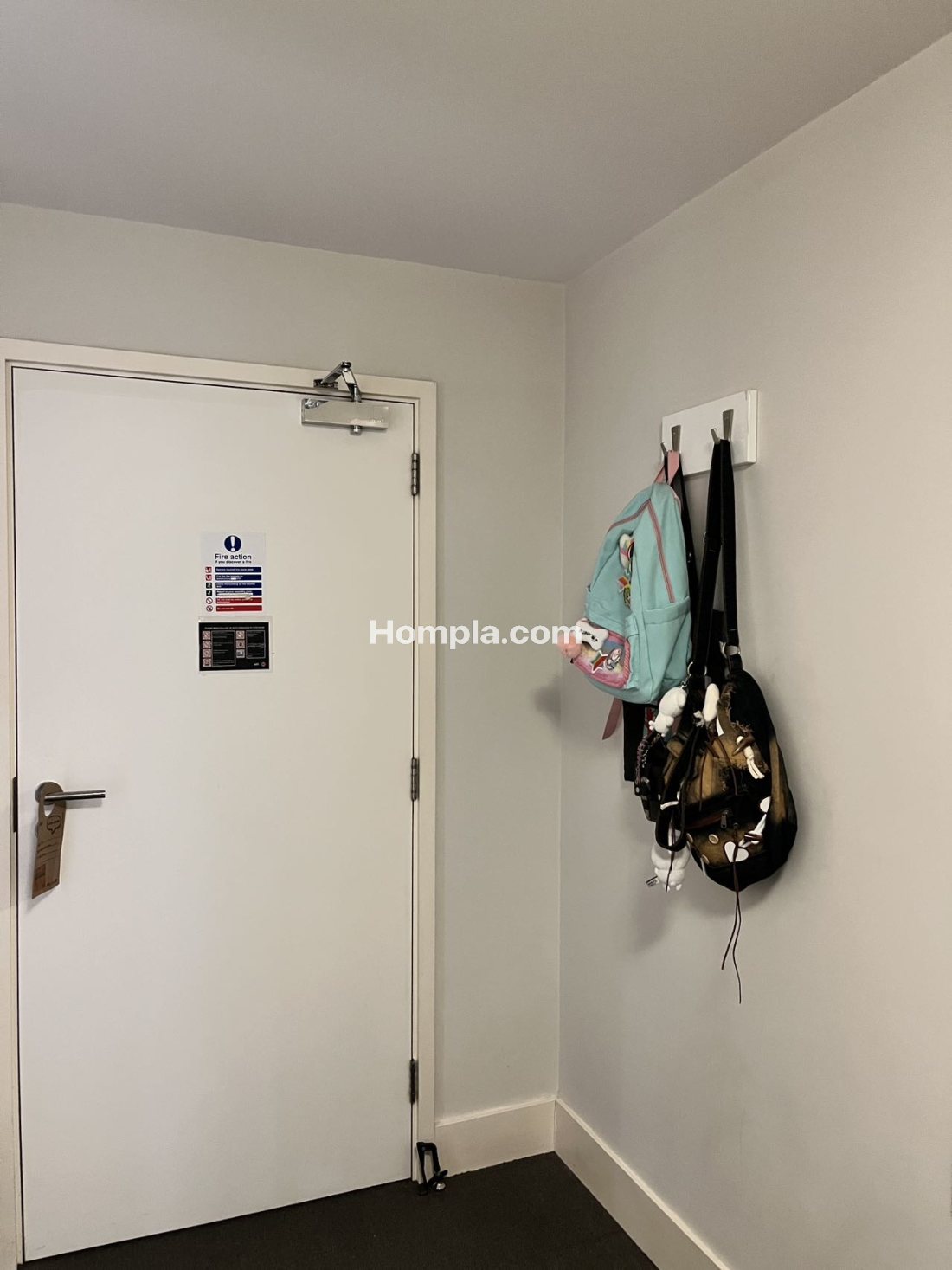 Costume Store apartment