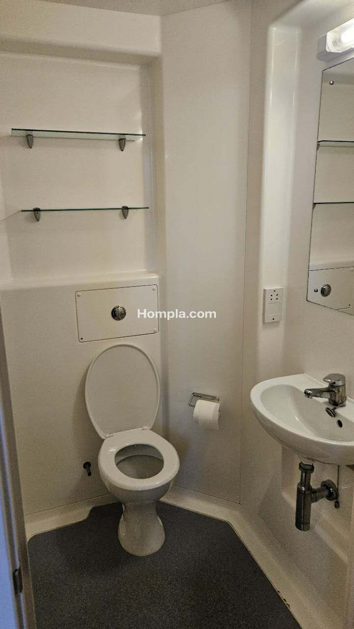 Moonraker Point apartment