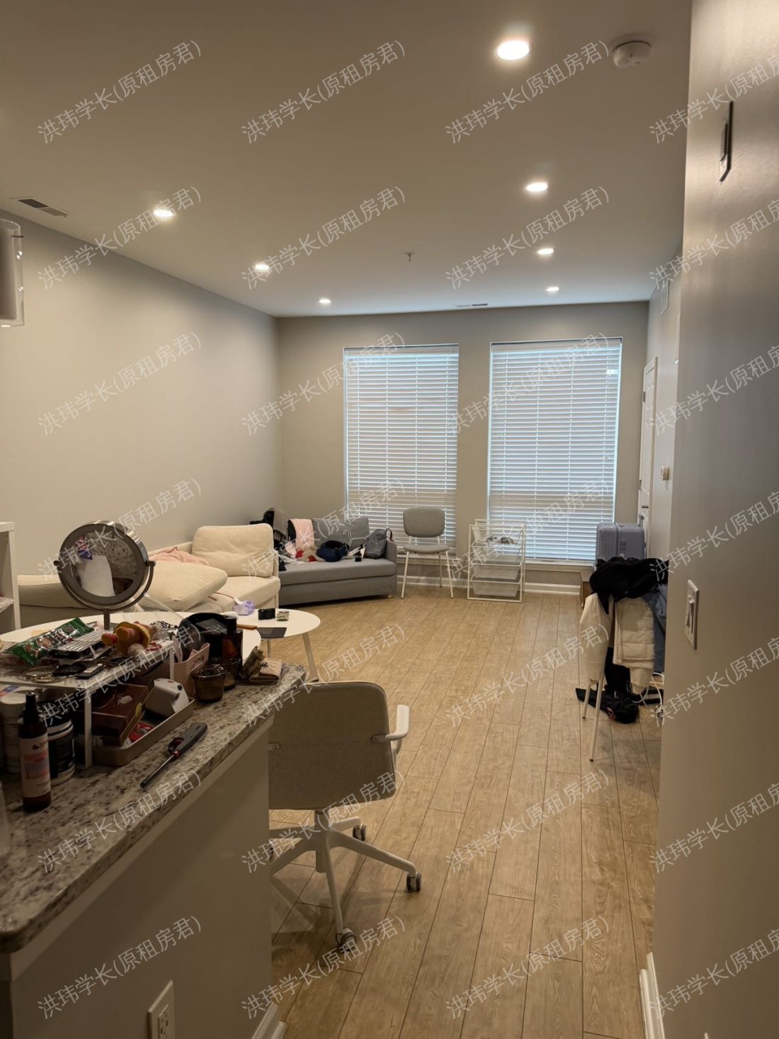 Renaissance Plaza Square公寓