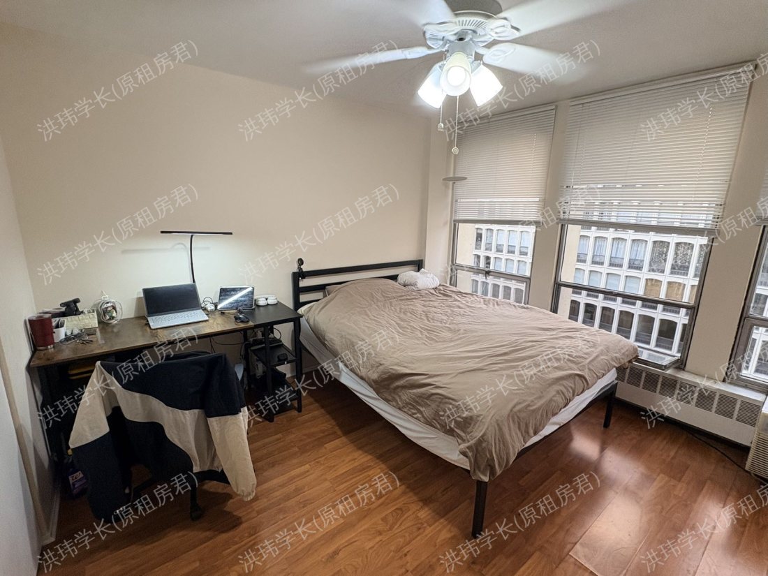 University Park Condominiums公寓