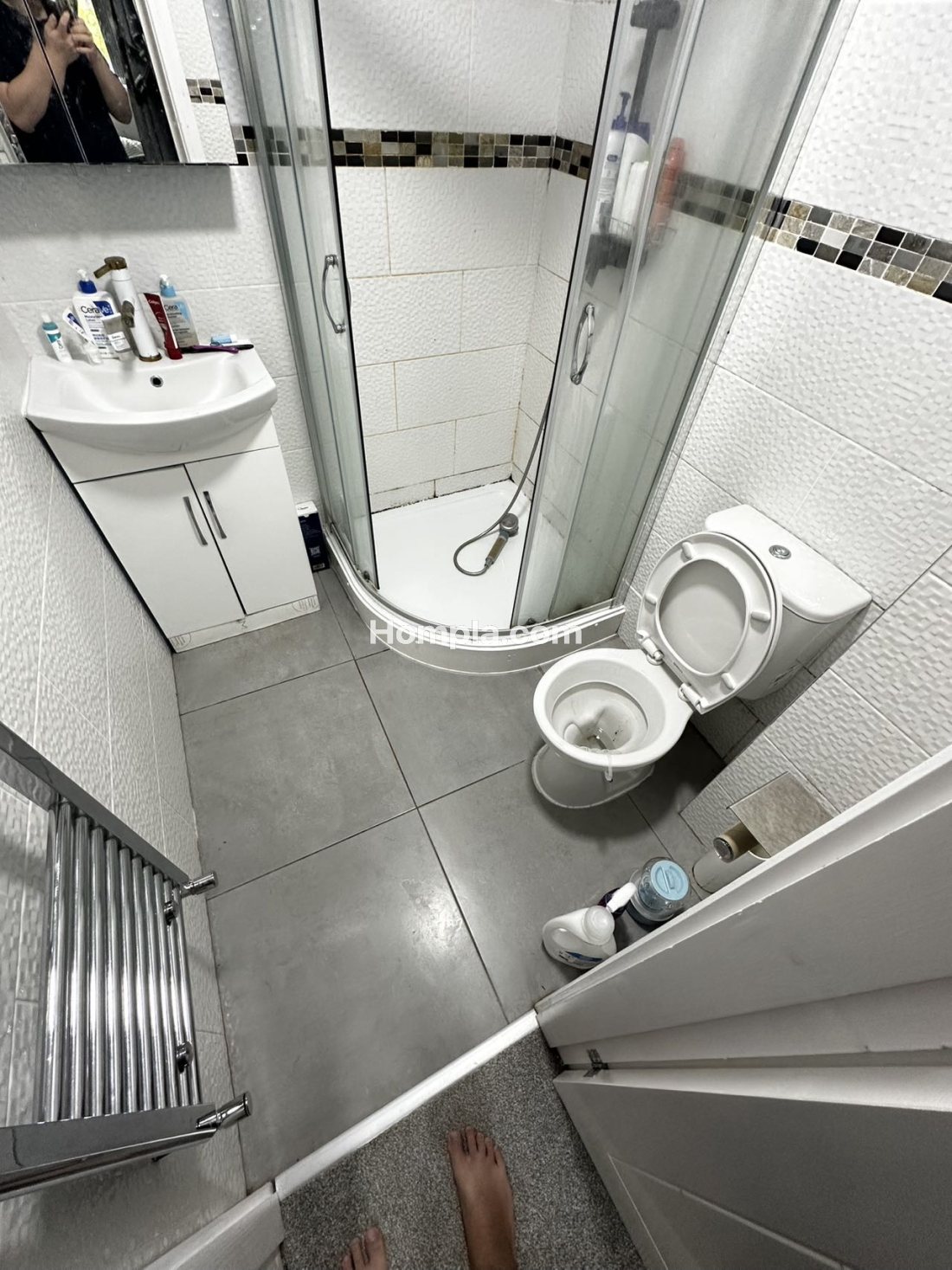 26dale road apartment