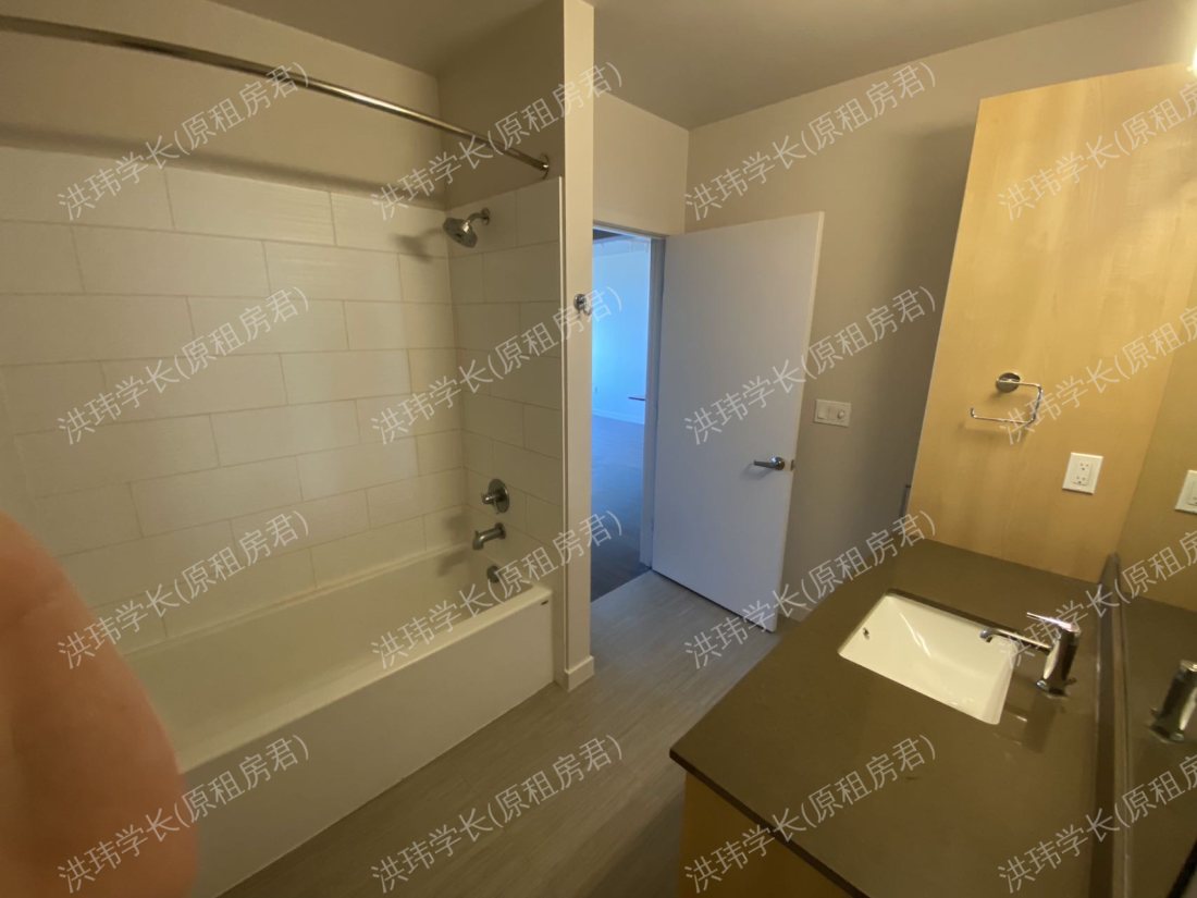 Latitude Apartments公寓