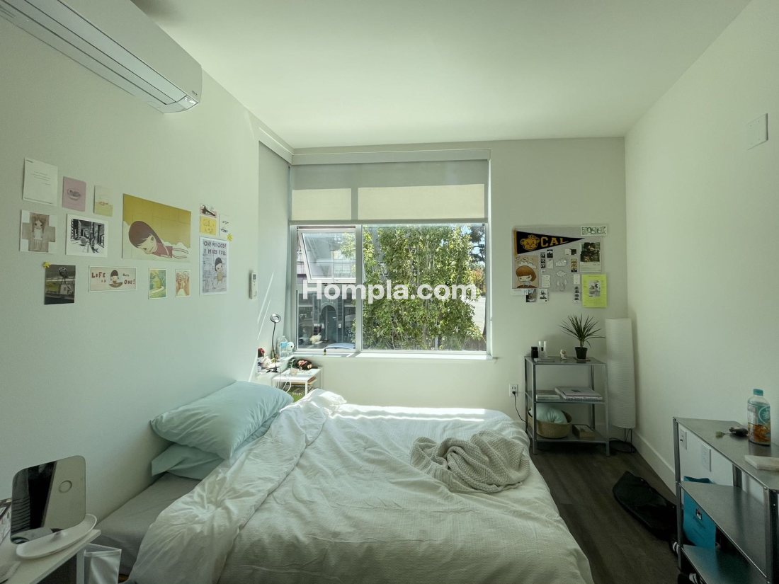 The Dwight Berkeley apartment