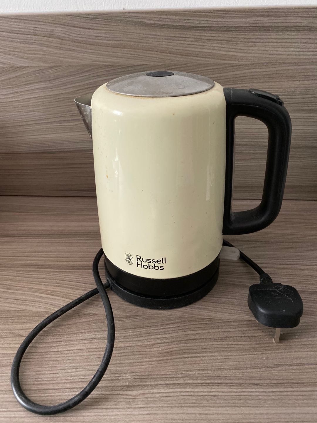 Russell Hobbs 电热水壶 英版插座 Waterloo附近