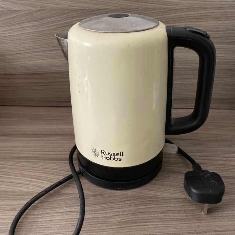 Russell Hobbs 电热水壶 英版插座 Waterloo附近