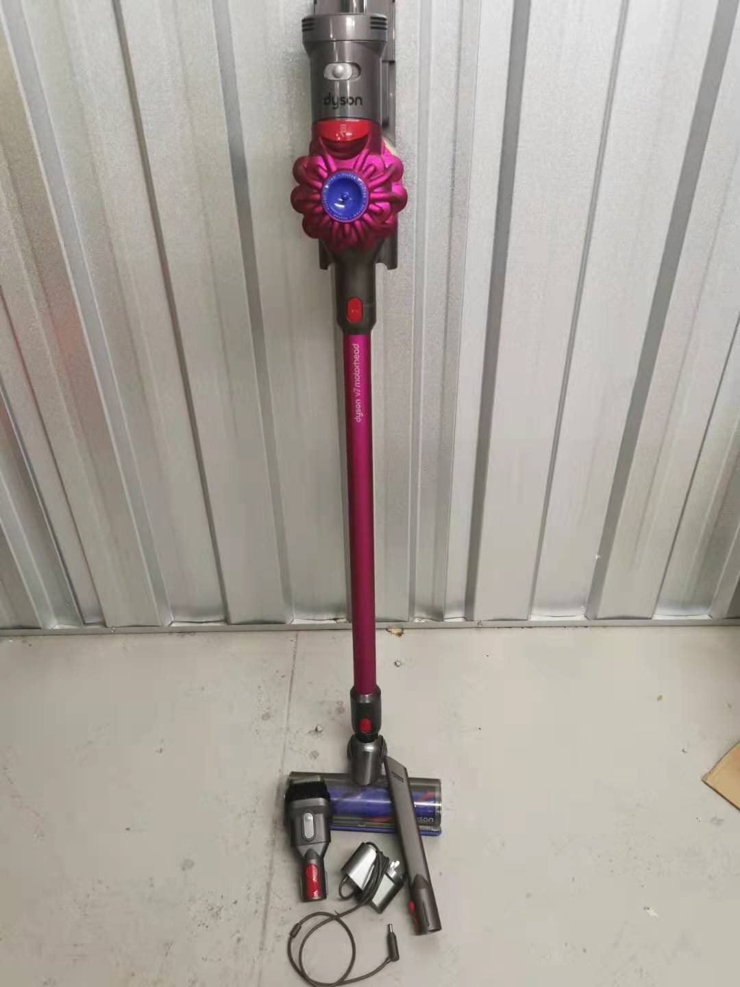 dyson v8 除螨仪