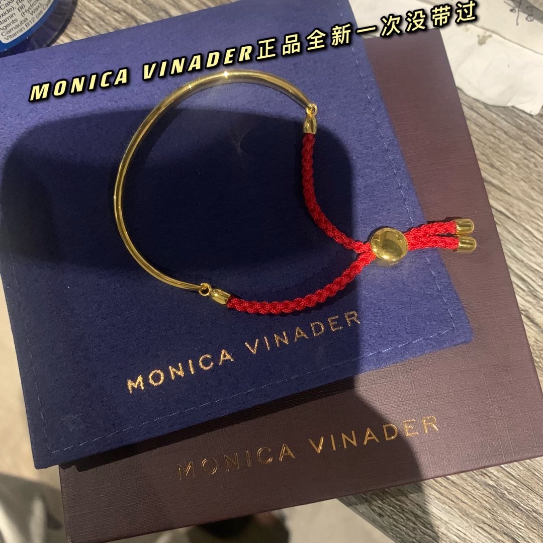 ipad 11inch保护膜、紫色和绿色指甲油、MONiCA VINADER、Canada Goose