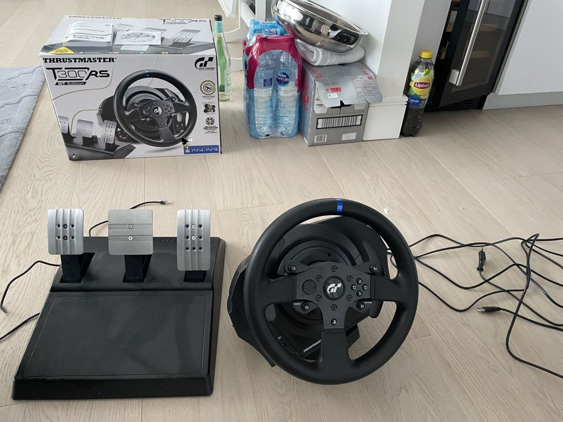 Thrustmaster T300 RS GT 图马思特