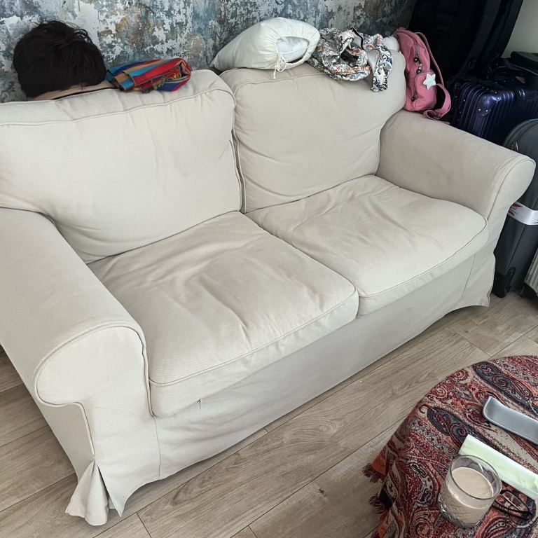 米色布艺沙发